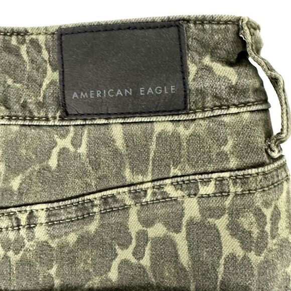 American Eagle Denim Mini Skirt size 2 Animal or Camo print - Picture 4 of 11